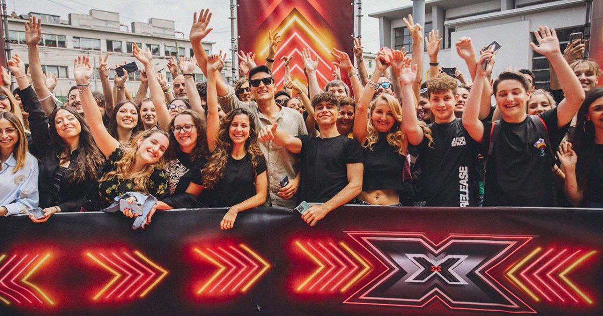 X Factor 3 Af586c0ba737cbec1e9a3ddeb945f75b